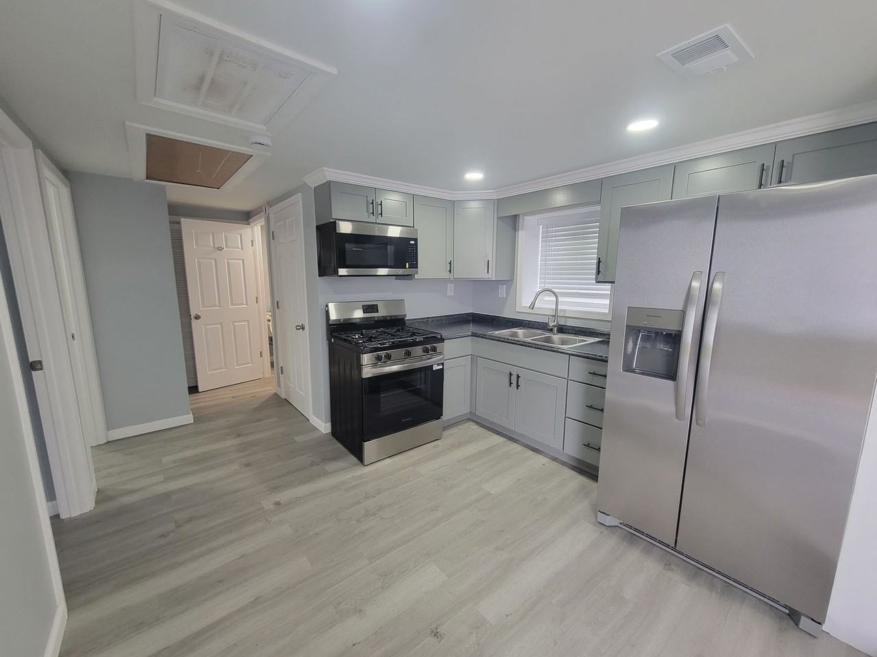 853 S Kim Moor Rd - Photo 6 of 13