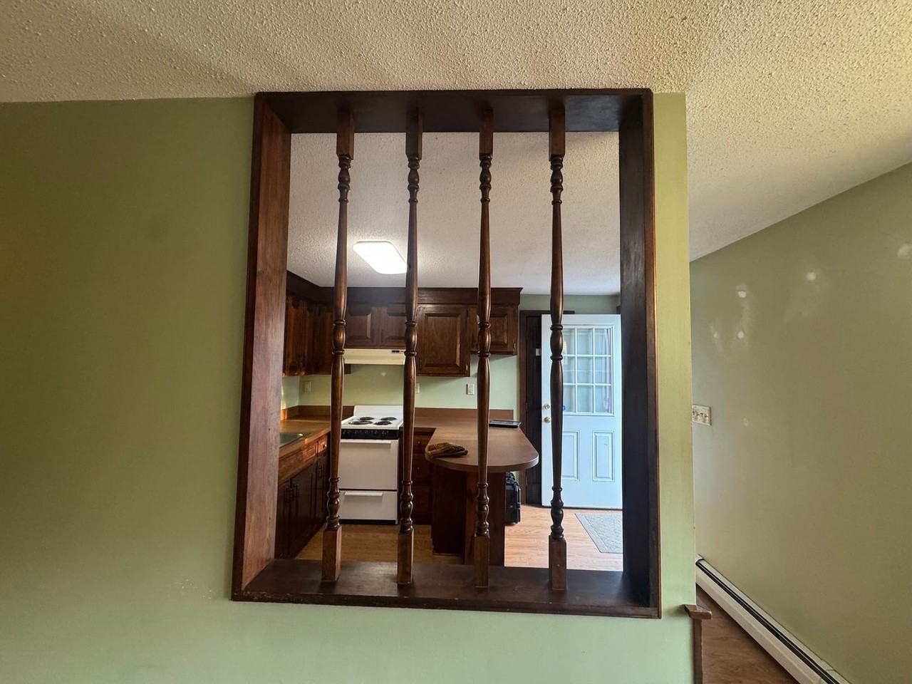 35 Maple St - Photo 2 of 16