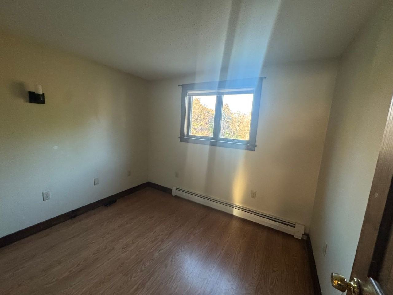 35 Maple St - Photo 6 of 16