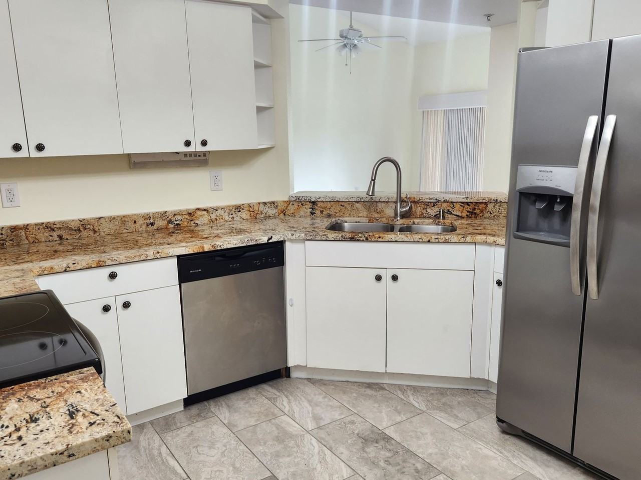 6330 Green Oak Cir - Photo 6 of 33