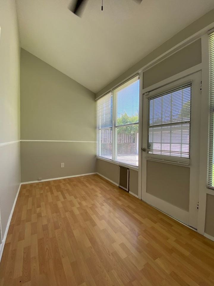 2335 S Garth Ave - Photo 5 of 19