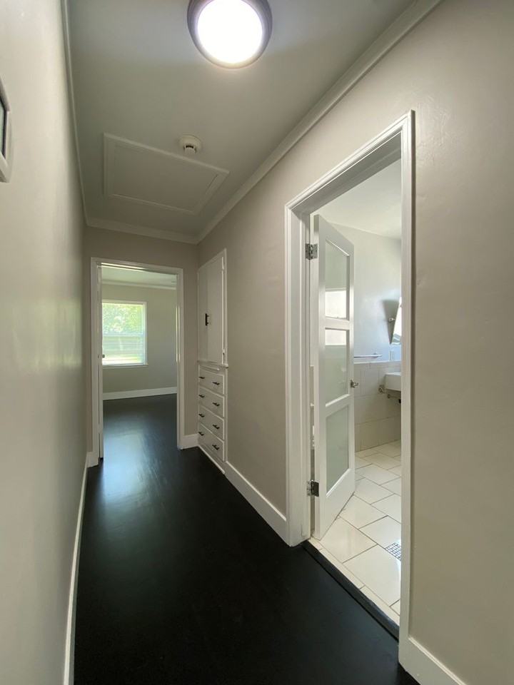 2335 S Garth Ave - Photo 7 of 19