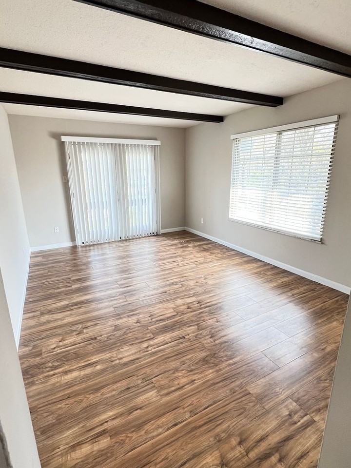 Squire Meadows - Photo 4 of 10