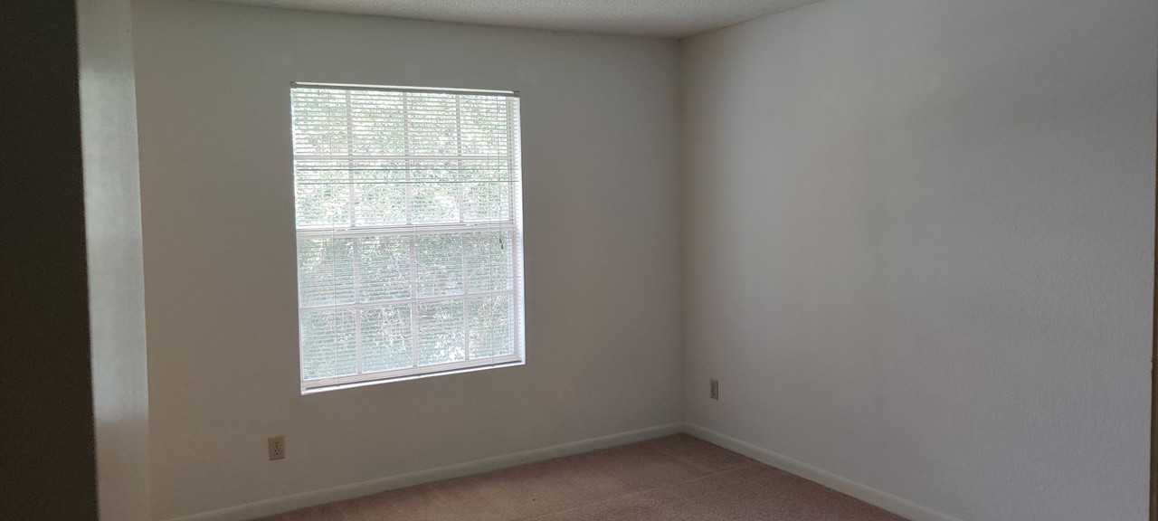 11574 Westwood Blvd - Photo 4 of 36