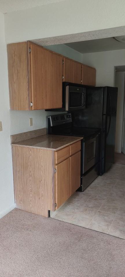 11574 Westwood Blvd - Photo 7 of 36