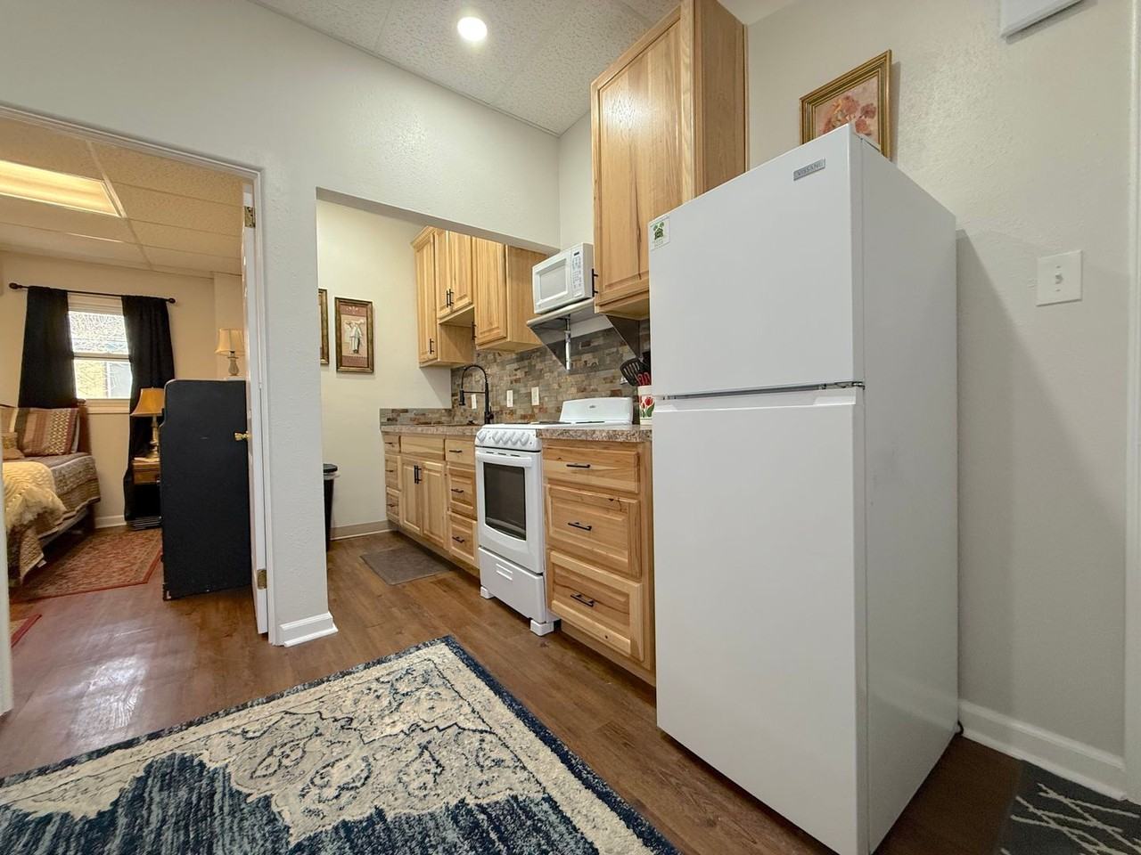 1001 6th Ave N #2 - Photo 3 of 12