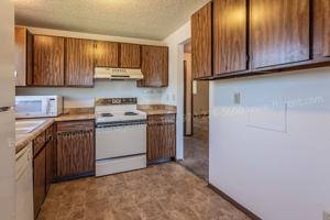featured image of 102 Glenda Dr