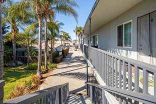 947 Oak Apartments - Photo 1 of 1