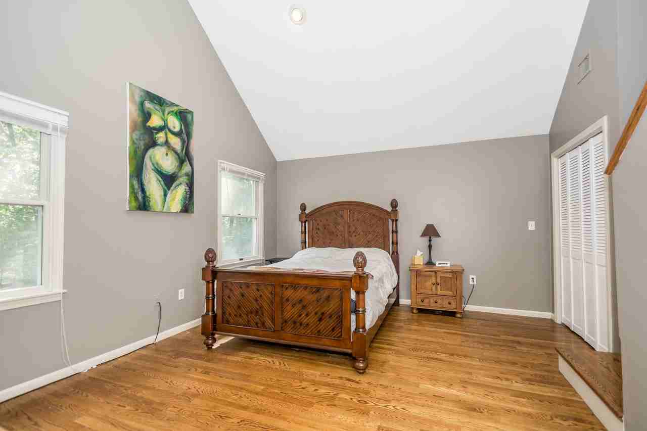 8 Patriot Way - Photo 3 of 43
