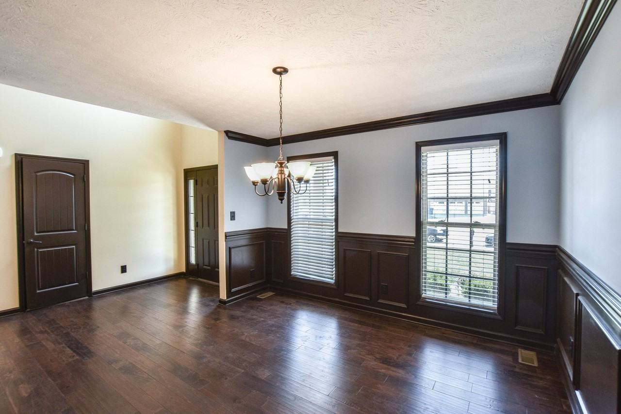 1768 Apache Way - Photo 4 of 20