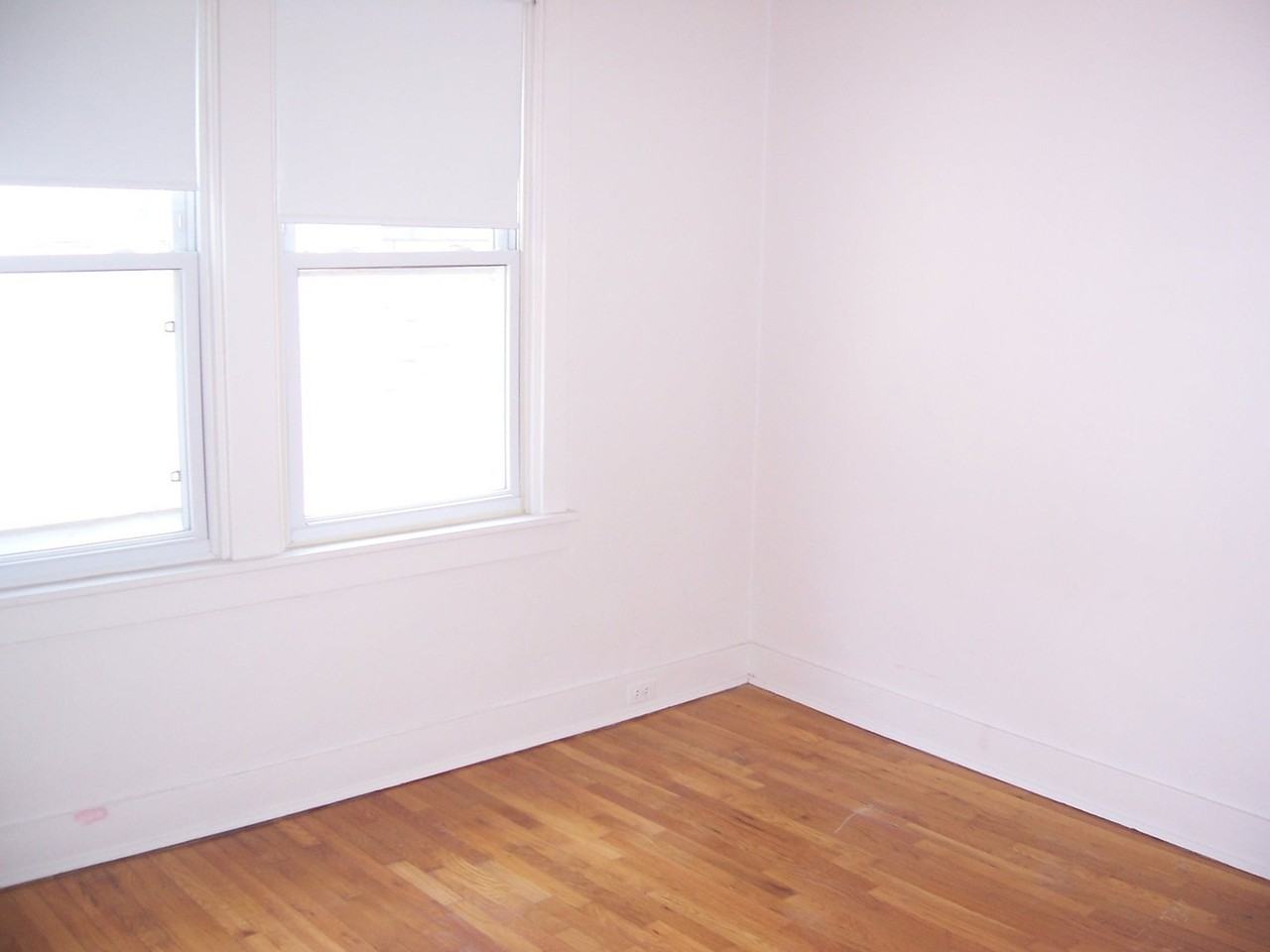 2349 Tilbury Ave - Photo 6 of 20