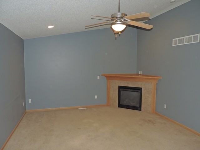 1405 Hayden Ln - Photo 5 of 20