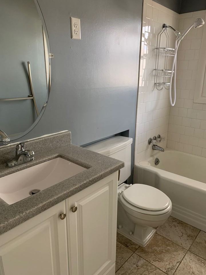 1738 Oxford Dr - Photo 7 of 24