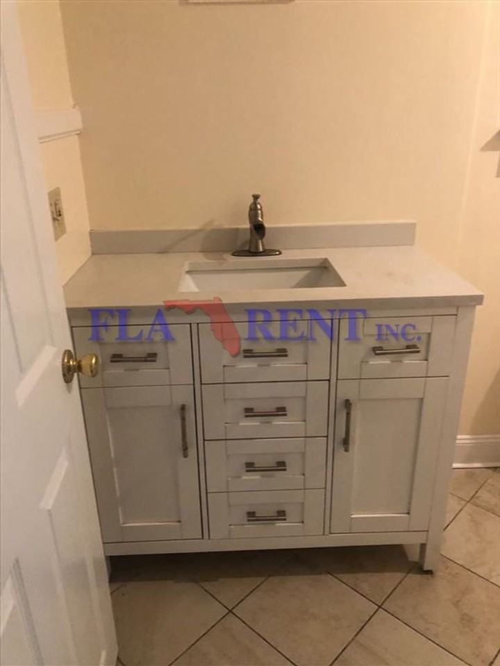 1080 Academy Dr - Photo 3 of 14