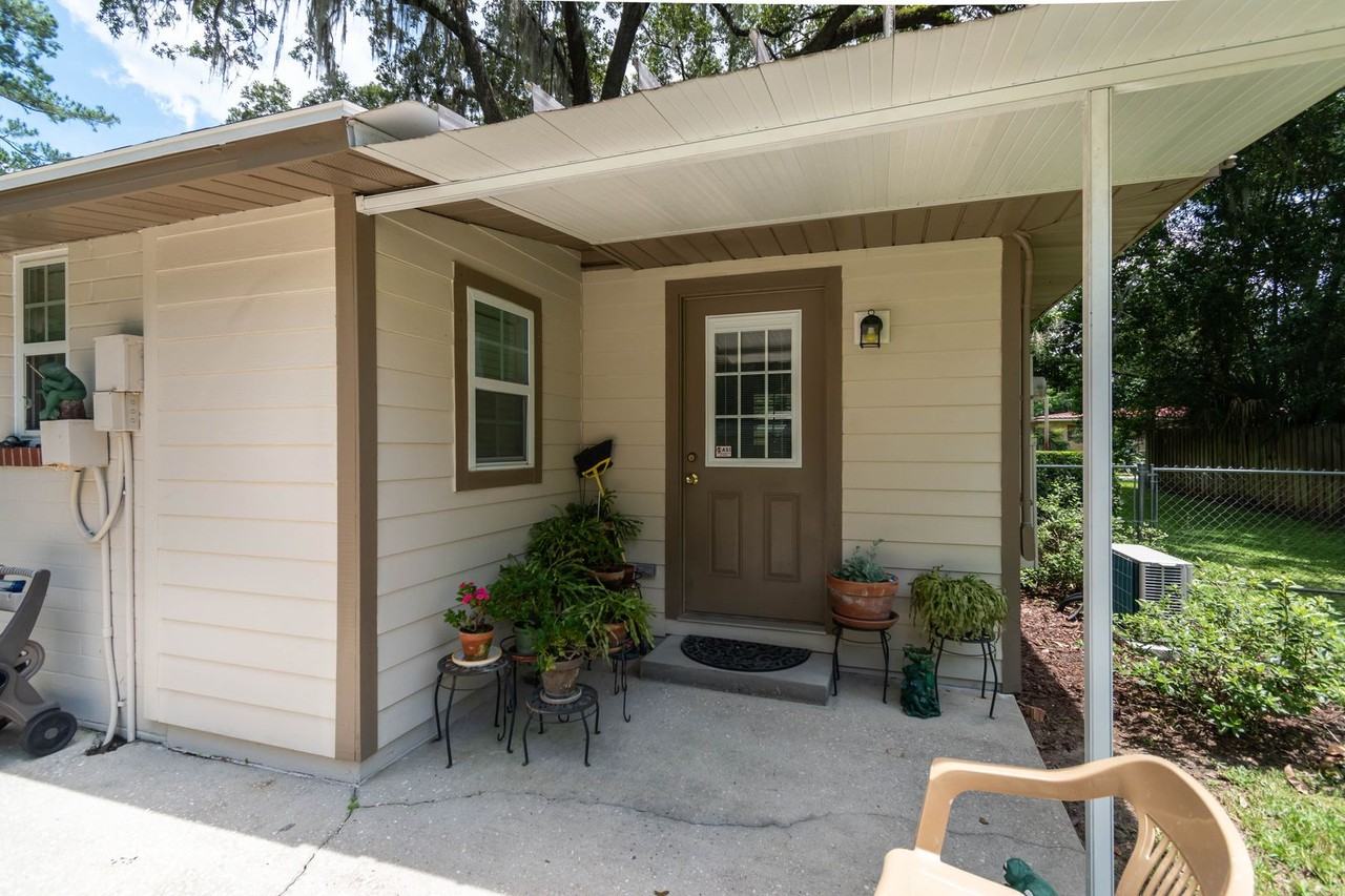 3924 Nw 14th St - Photo 4 of 20