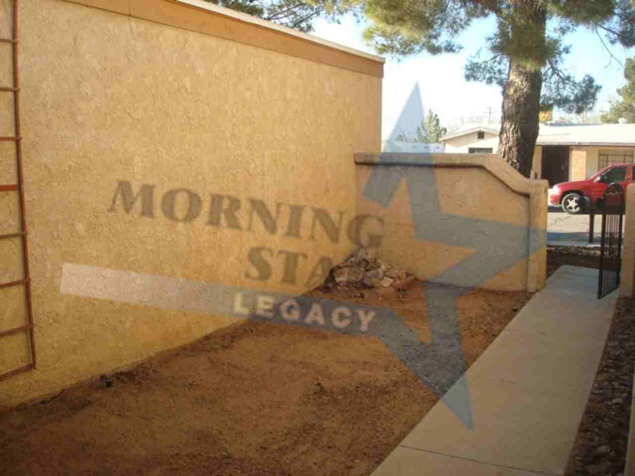 1508 Andrews Dr - Photo 2 of 18