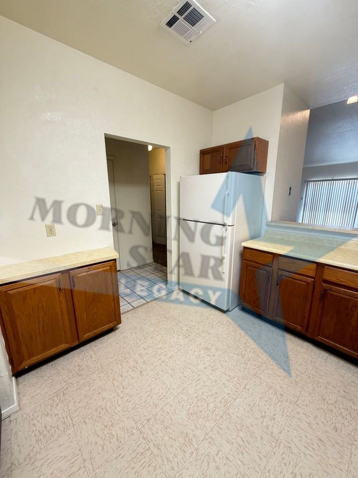 1508 Andrews Dr - Photo 6 of 18