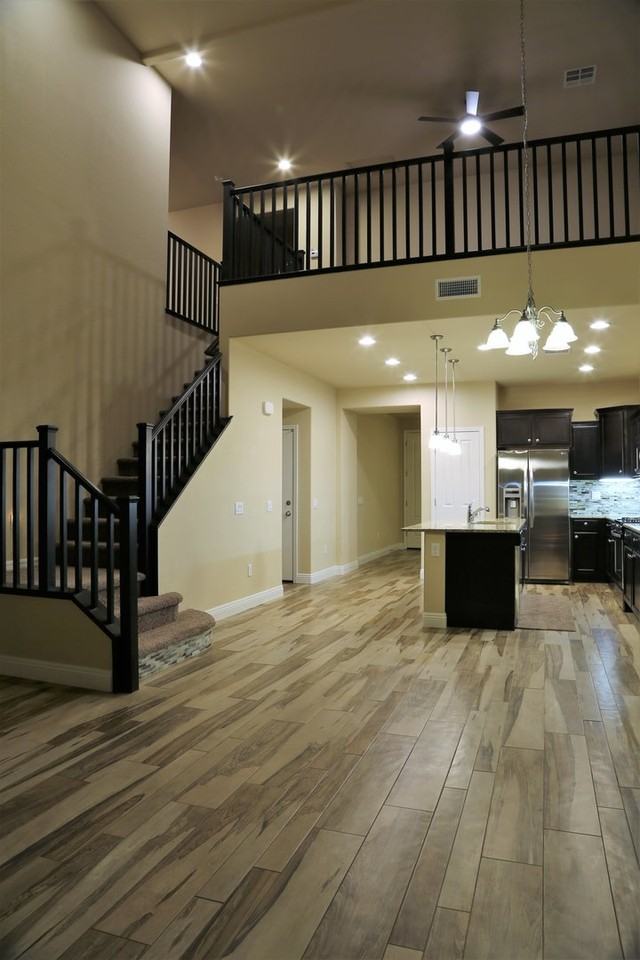 5667 Oak Bend Dr - Photo 3 of 11