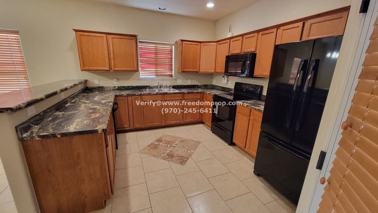 610 Silver Mountain Dr - Photo 4 of 17