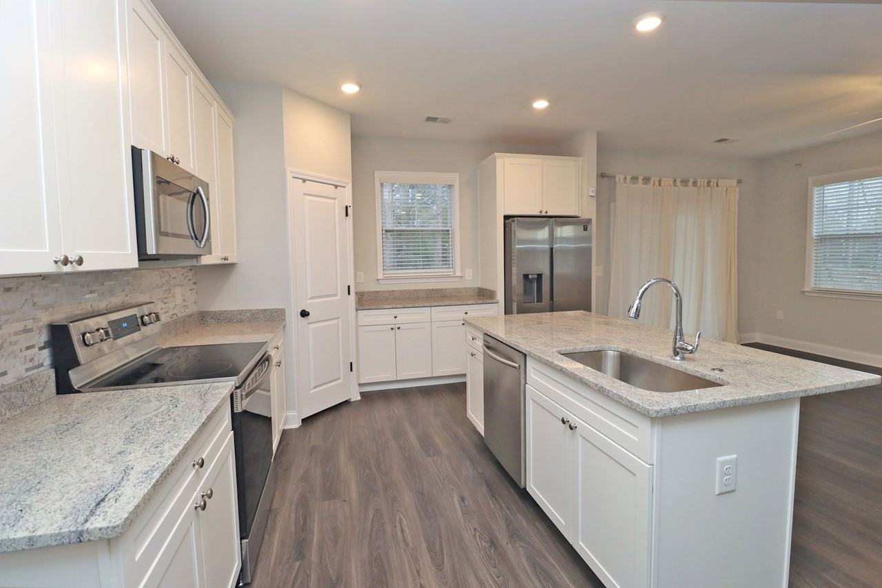 1506 Joiner Rd - Photo 3 of 24