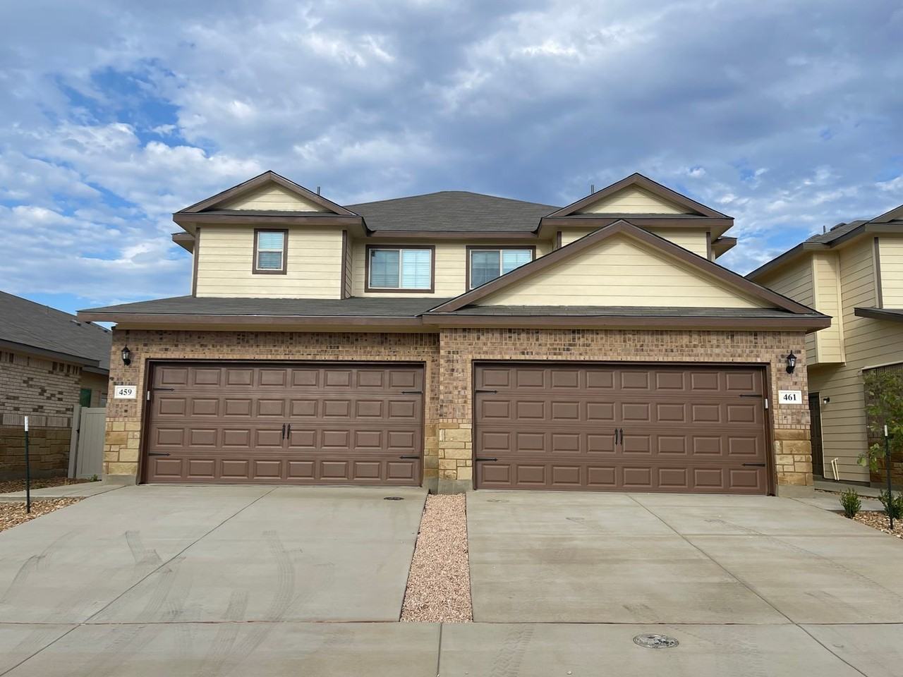 459 Emma Dr - Photo 3 of 22