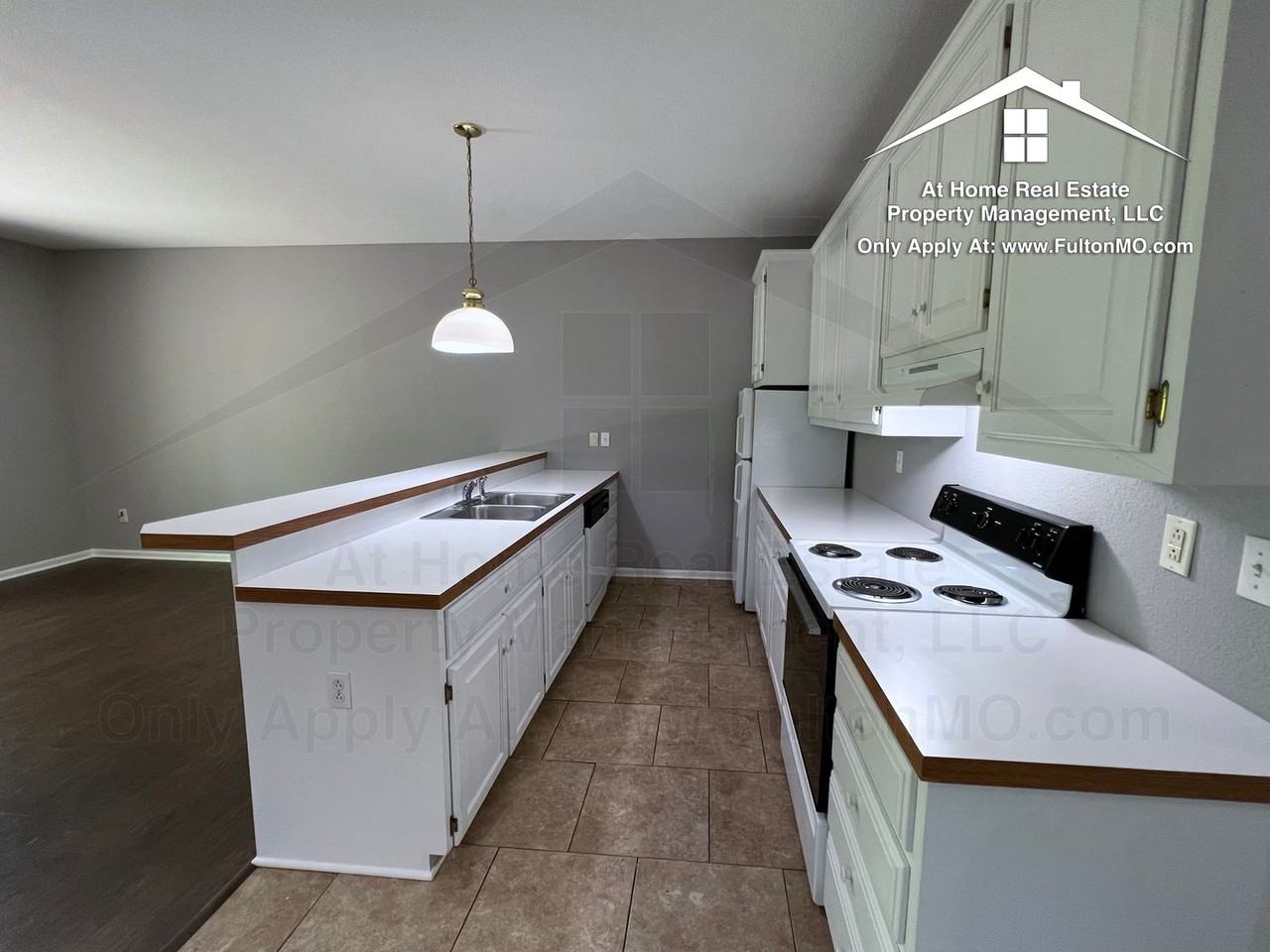 997 Boulder Ct - Photo 3 of 21