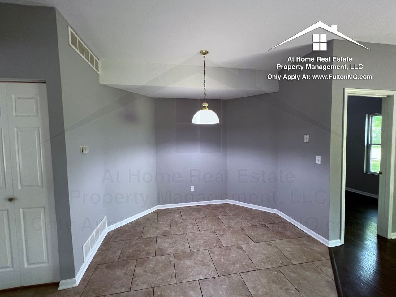 997 Boulder Ct - Photo 4 of 21