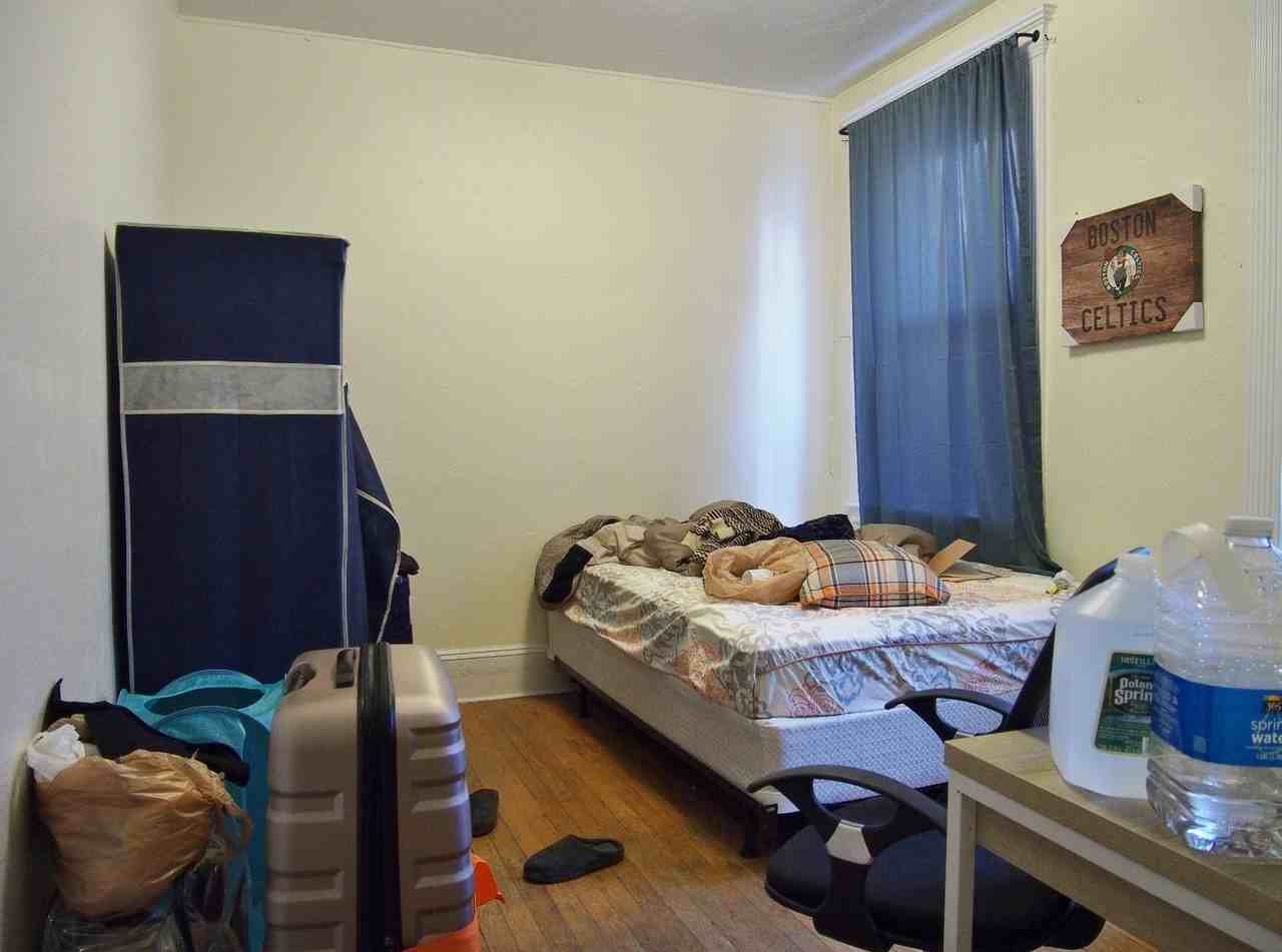475 Park Dr - Photo 3 of 21