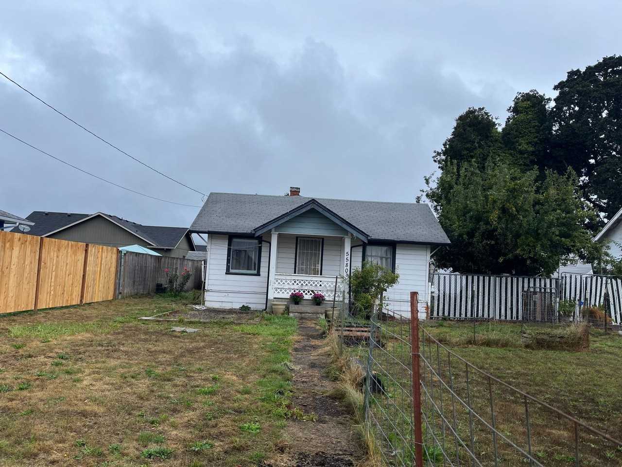 5580 High Banks Rd - Photo 2 of 11