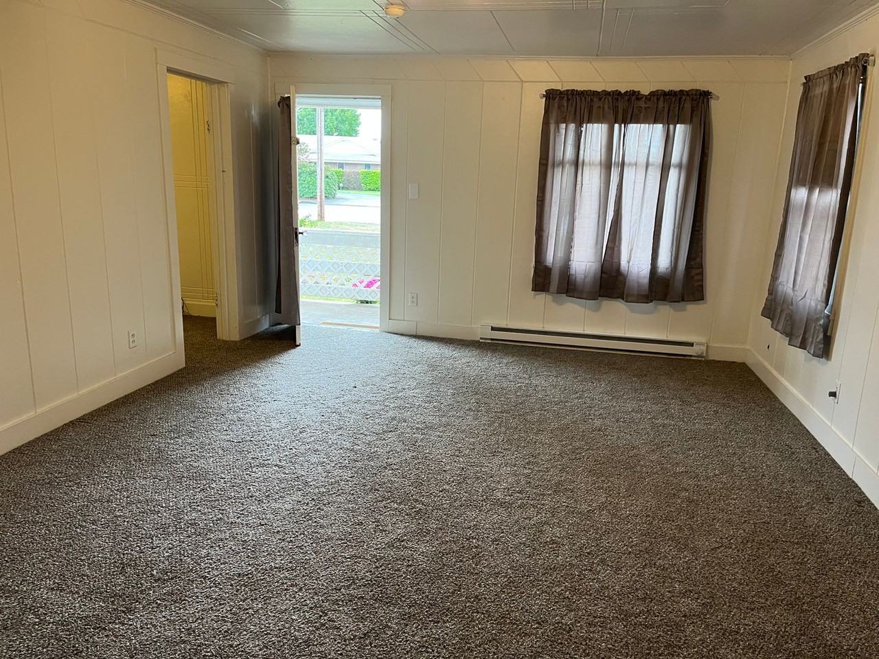 5580 High Banks Rd - Photo 3 of 11