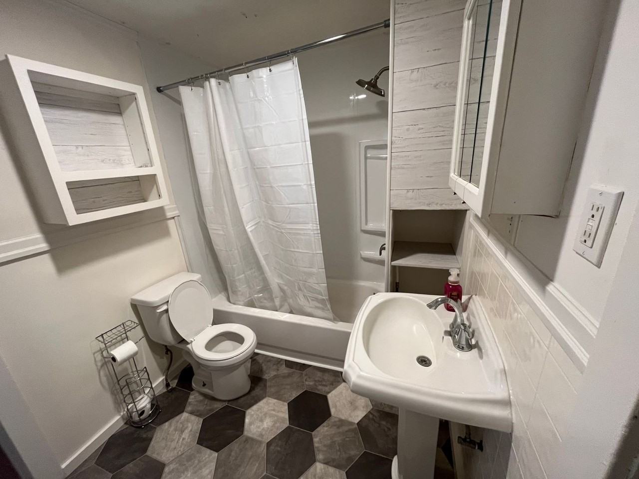 5580 High Banks Rd - Photo 6 of 11