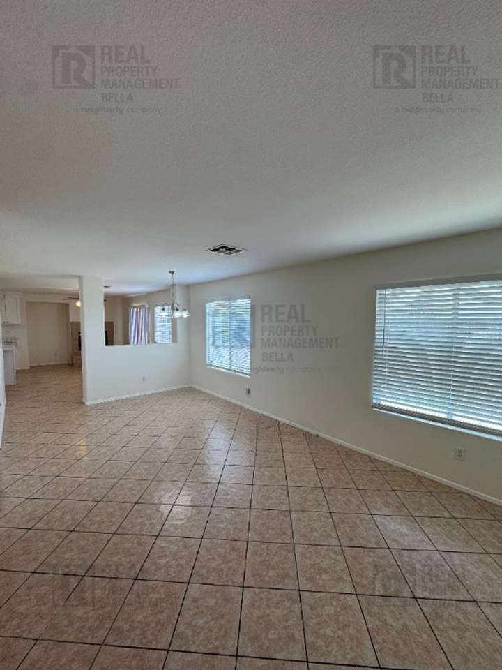 16285 Via Ultimo - Photo 3 of 50