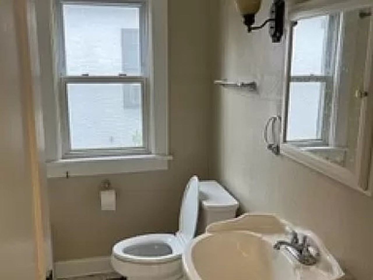 1349 Schletti St - Photo 6 of 10