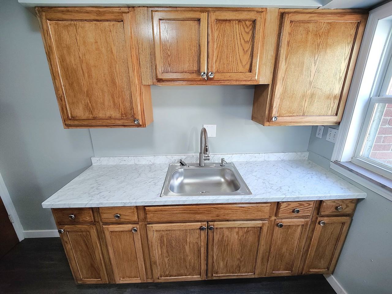 702 Maytide St - Photo 7 of 16