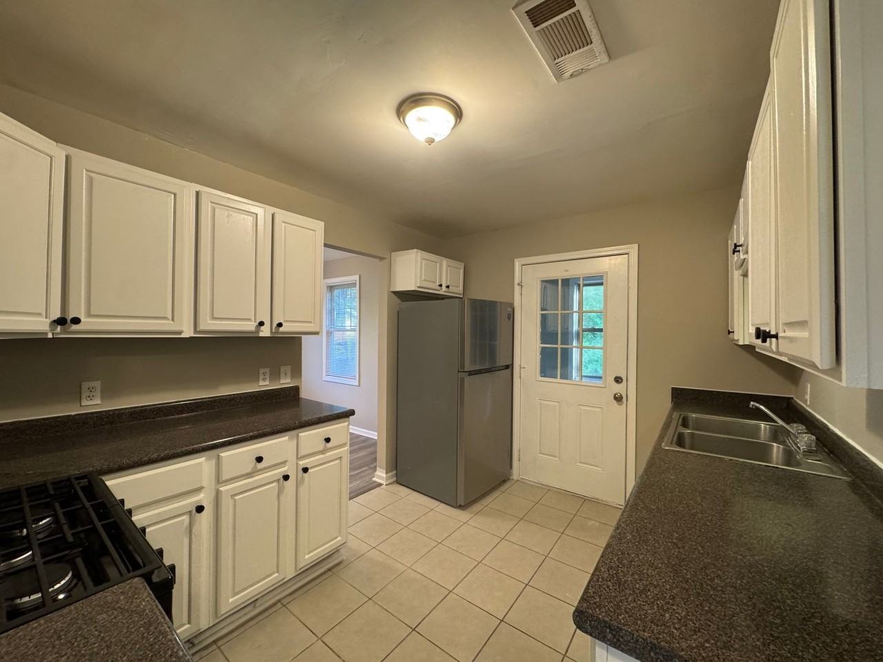 5641 Austell Powder Springs Rd - Photo 6 of 14