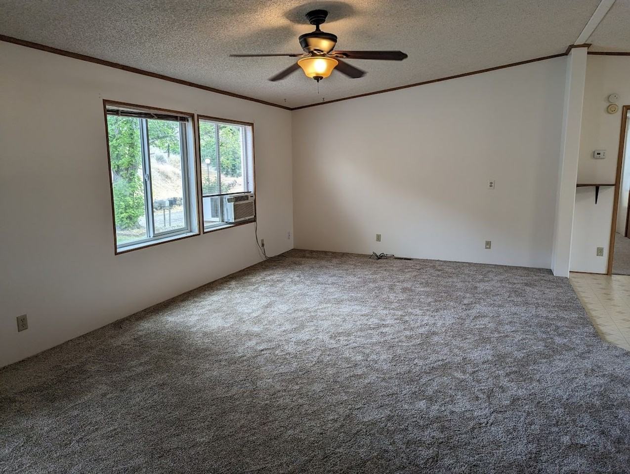 4922 Spring View Ln - Photo 2 of 15