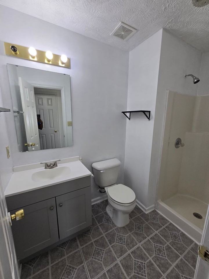 190 Bahia Ln - Photo 4 of 15