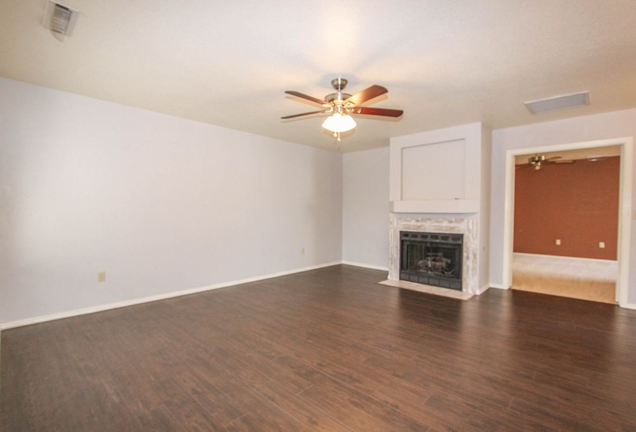 3070 Cascades Ct #14H - Photo 4 of 6