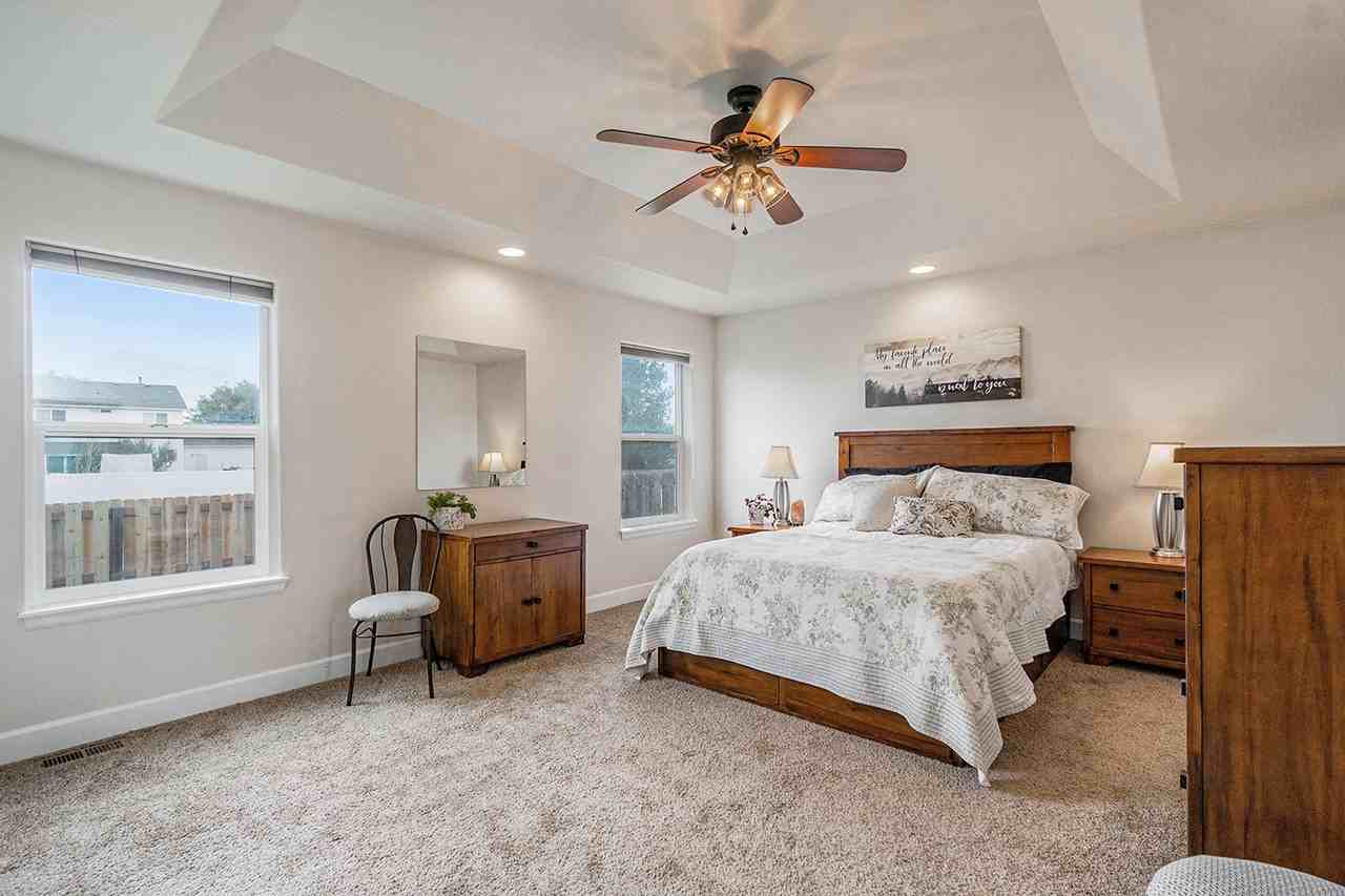 4227 White Deer Ln - Photo 6 of 16