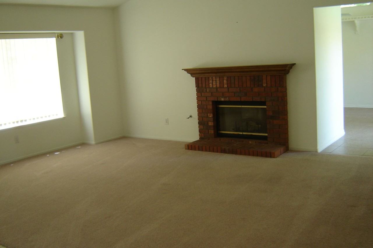 5501 Starlight Ave - Photo 3 of 15