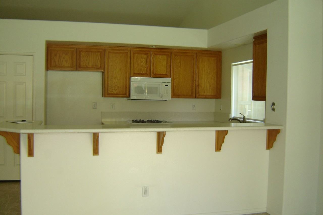 5501 Starlight Ave - Photo 4 of 15