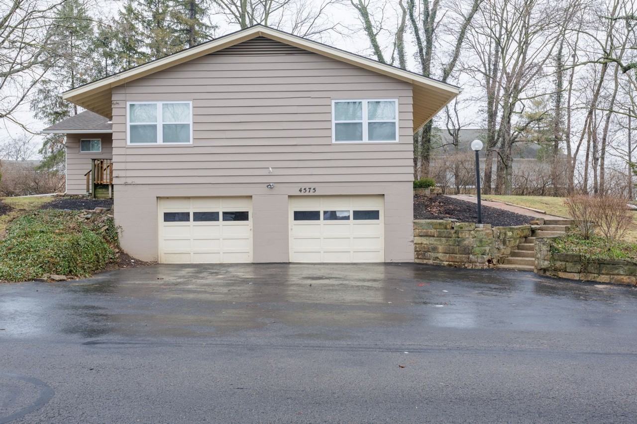 4575 Olentangy River Rd - Photo 2 of 24