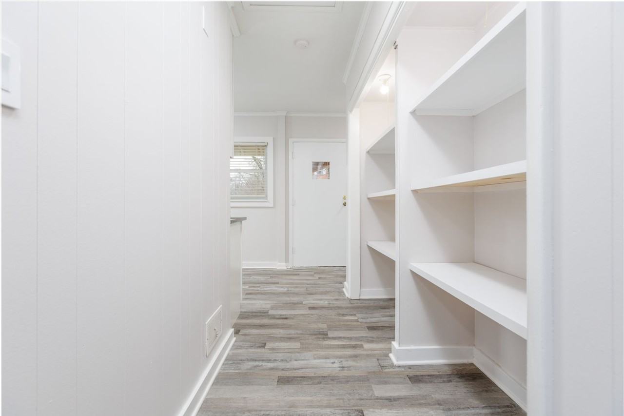 4575 Olentangy River Rd - Photo 7 of 24