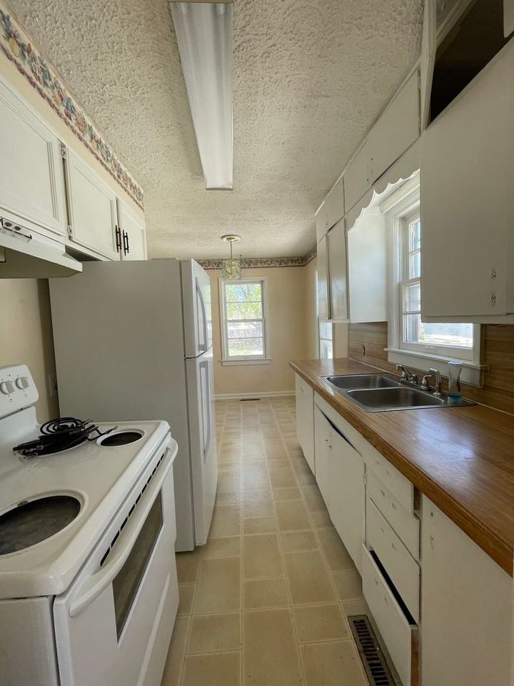 1619 E Mcdaniel St - Photo 5 of 12