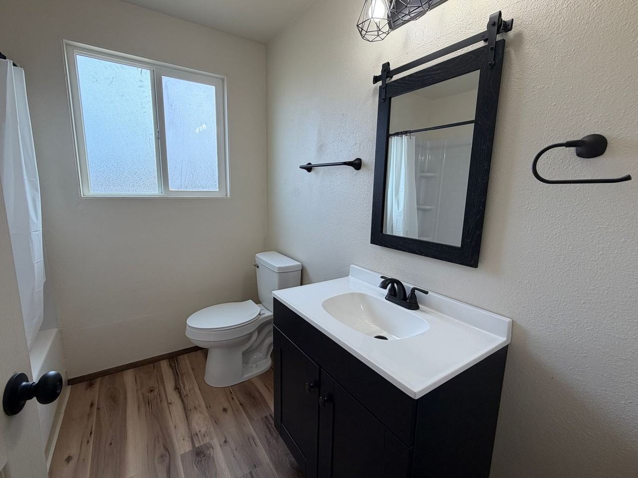 204 14th Ave Se - Photo 7 of 10