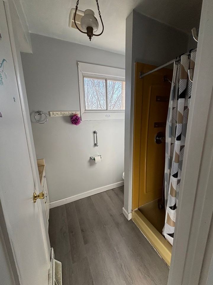 620 E Reynolds St - Photo 3 of 4