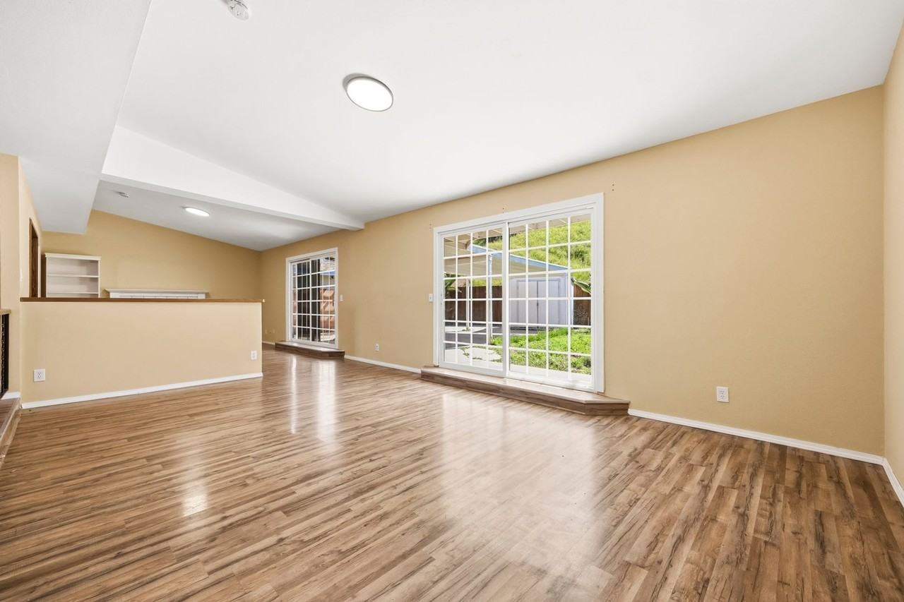 2958 Rosette St - Photo 6 of 38