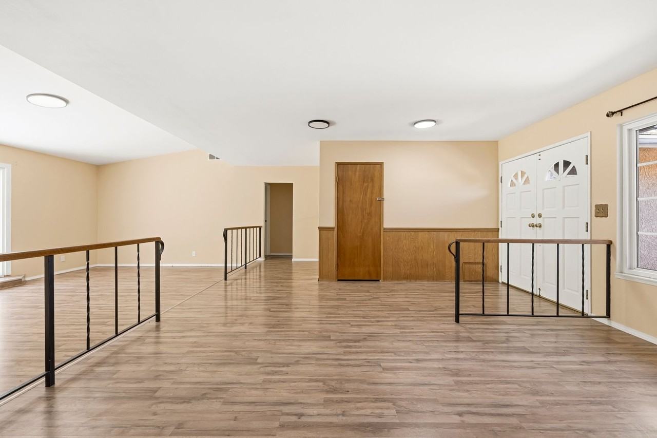 2958 Rosette St - Photo 7 of 38