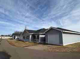 featured image of 420 Cedar St