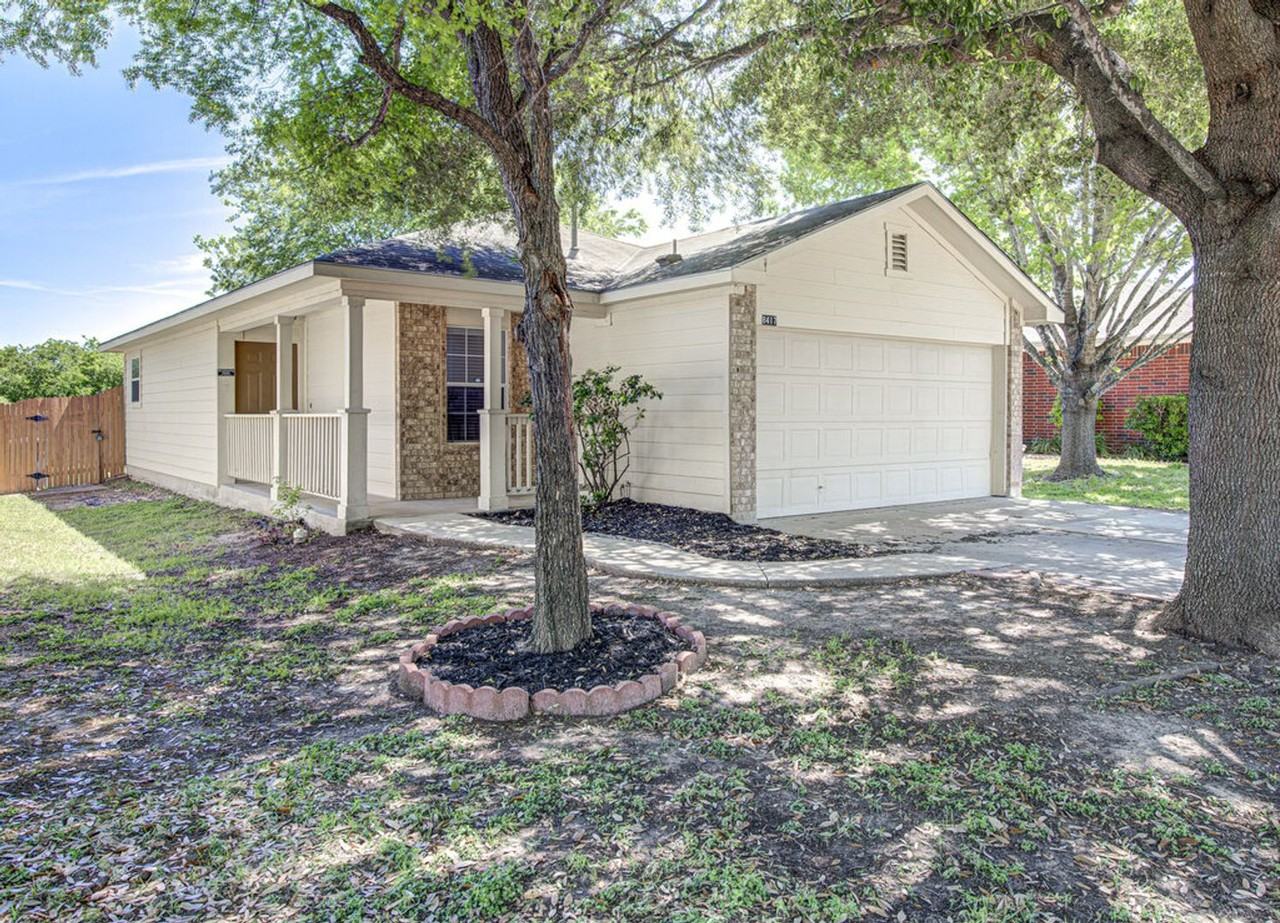 8417 Twiggy Ln - Photo 2 of 22